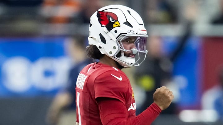 Nov 3, 2024; Glendale, Arizona, USA; Arizona Cardinals quarterback Kyler Murray (1) celebrates a touchdown against the Chicago Bears in the first half at State Farm Stadium. Mandatory Credit: Mark J. Rebilas-Imagn Images Nov 3, 2024; Glendale, Arizona, USA; Arizona Cardinals quarterback Kyler Murray (1) celebrates a touchdown against the Chicago Bears in the first half at State Farm Stadium. Mandatory Credit: Mark J. Rebilas-Imagn Images