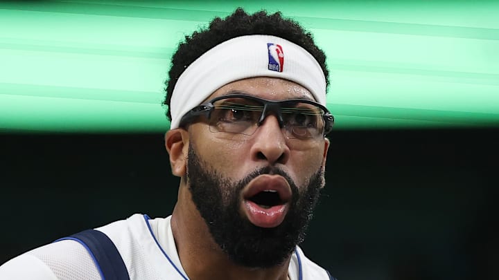 San Antonio Spurs v Dallas Mavericks