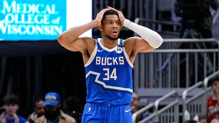Milwaukee Bucks forward Giannis Antetokounmpo (34) reacts (Mandatory Credit: Jeff Hanisch-Imagn Images) Milwaukee Bucks forward Giannis Antetokounmpo (34) reacts (Mandatory Credit: Jeff Hanisch-Imagn Images)