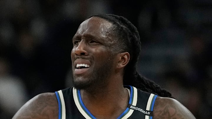 New York Knicks v Milwaukee Bucks New York Knicks v Milwaukee Bucks