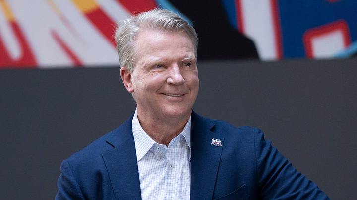 Former Giants quarterback Phil Simms.
