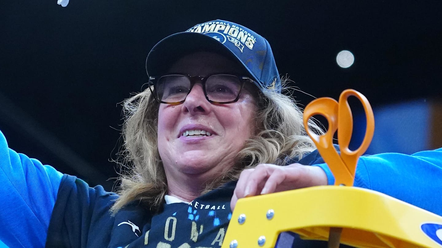 The Bruins Find Their Third Home-Run Transfer