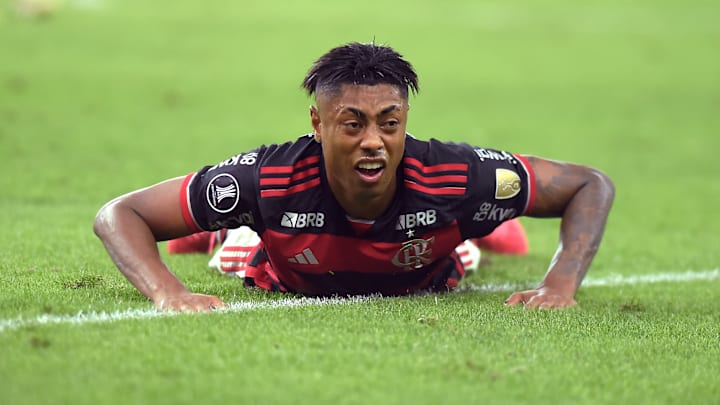 Bruno Henrique se machucou contra o Vasco