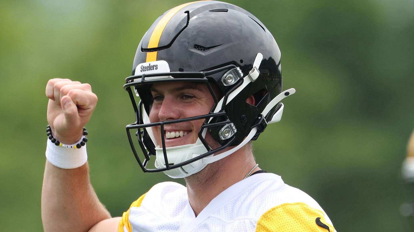 Steelers' quarterback youth movement has an unexpected upside