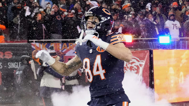 Chicago Bears tight end Colston Loveland