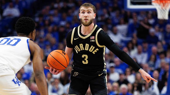 Purdue Boilermakers guard Braden Smith (3) brings the ball up court