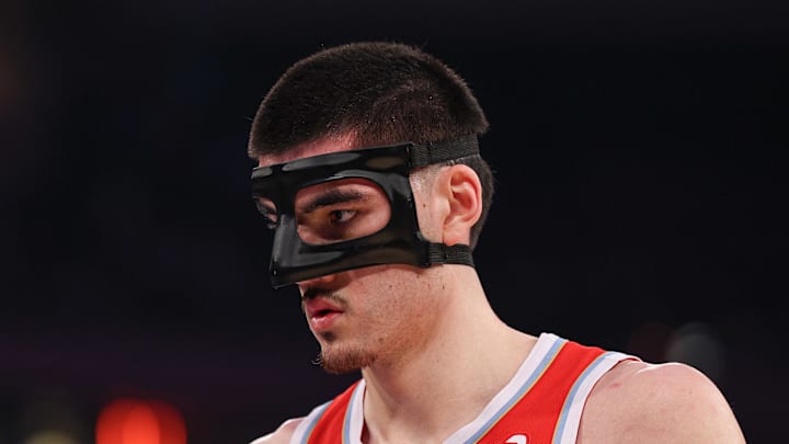 Jan 27, 2025; New York, New York, USA; Memphis Grizzlies center Zach Edey (14) looks up during the first half against the New York Knicks at Madison Square Garden. Mandatory Credit: Vincent Carchietta-Imagn Images