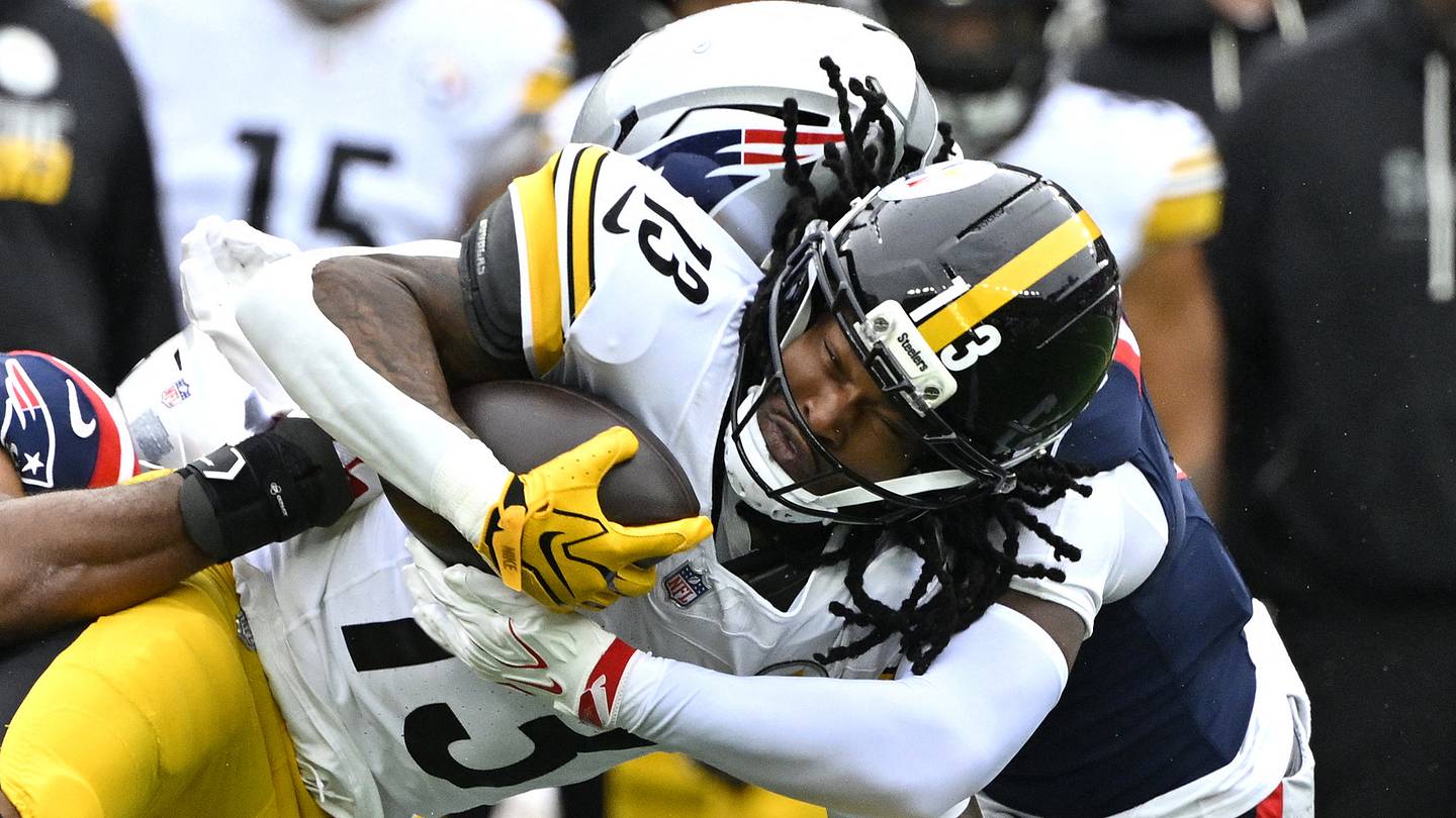 Rico Dowdle injury makes Steelers' running game an even bigger concern