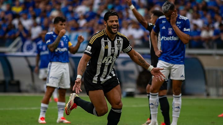 Hulk foi decisivo na vitória do Galo sobre a Raposa