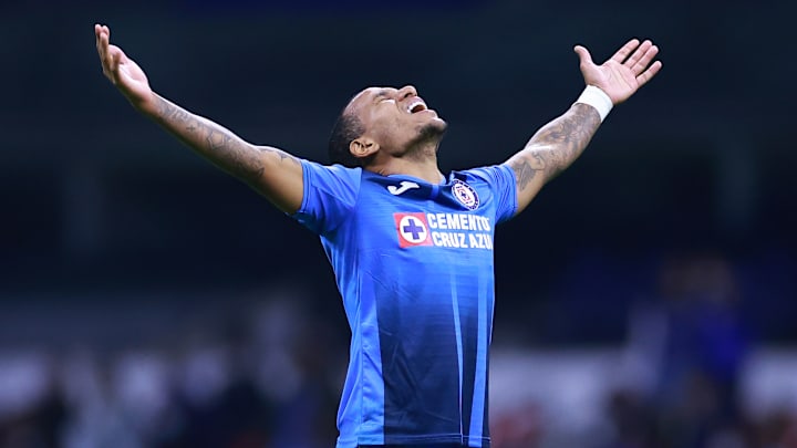 Rómulo Otero consiguió el tanto que le dio la victoria a Cruz Azul sobre Forge FC en los octavos de Ida de la Concachampions.