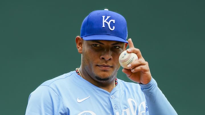 Jul 30, 2025; Kansas City, Missouri, USA; Kansas City Royals starting pitcher Angel Zerpa (61) gets ready to pitch during the first inning against the Atlanta Braves at Kauffman Stadium. Mandatory Credit: Jay Biggerstaff-Imagn Images Jul 30, 2025; Kansas City, Missouri, USA; Kansas City Royals starting pitcher Angel Zerpa (61) gets ready to pitch during the first inning against the Atlanta Braves at Kauffman Stadium. Mandatory Credit: Jay Biggerstaff-Imagn Images