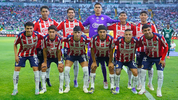 El once titular de Chivas frente a León El once titular de Chivas frente a León