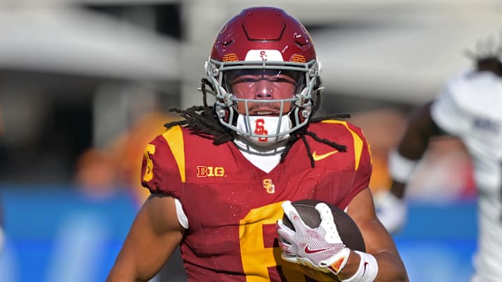 USC Trojans wide receiver Makai Lemon (6) USC Trojans wide receiver Makai Lemon (6)