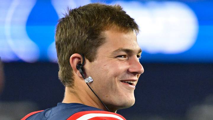 Aug 13, 2026; Foxborough, Massachusetts, USA; New England Patriots quarterback Drake Maye (10) looks over his shoulder from the sideline during the second half against the Indianapolis Colts at Gillette Stadium. Mandatory Credit: Eric Canha-Imagn Images Aug 13, 2026; Foxborough, Massachusetts, USA; New England Patriots quarterback Drake Maye (10) looks over his shoulder from the sideline during the second half against the Indianapolis Colts at Gillette Stadium. Mandatory Credit: Eric Canha-Imagn Images