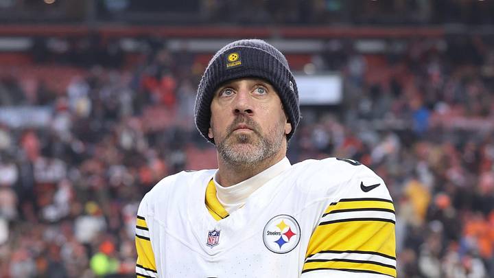 Pittsburgh Steelers quarterback Aaron Rodgers
