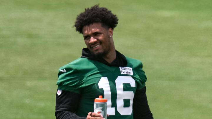 New York Jets tight end Kenyon Sadiq New York Jets tight end Kenyon Sadiq
