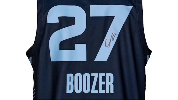 Cameron Boozer's autographed game-used Memphis Grizzlies jersey. Cameron Boozer's autographed game-used Memphis Grizzlies jersey.