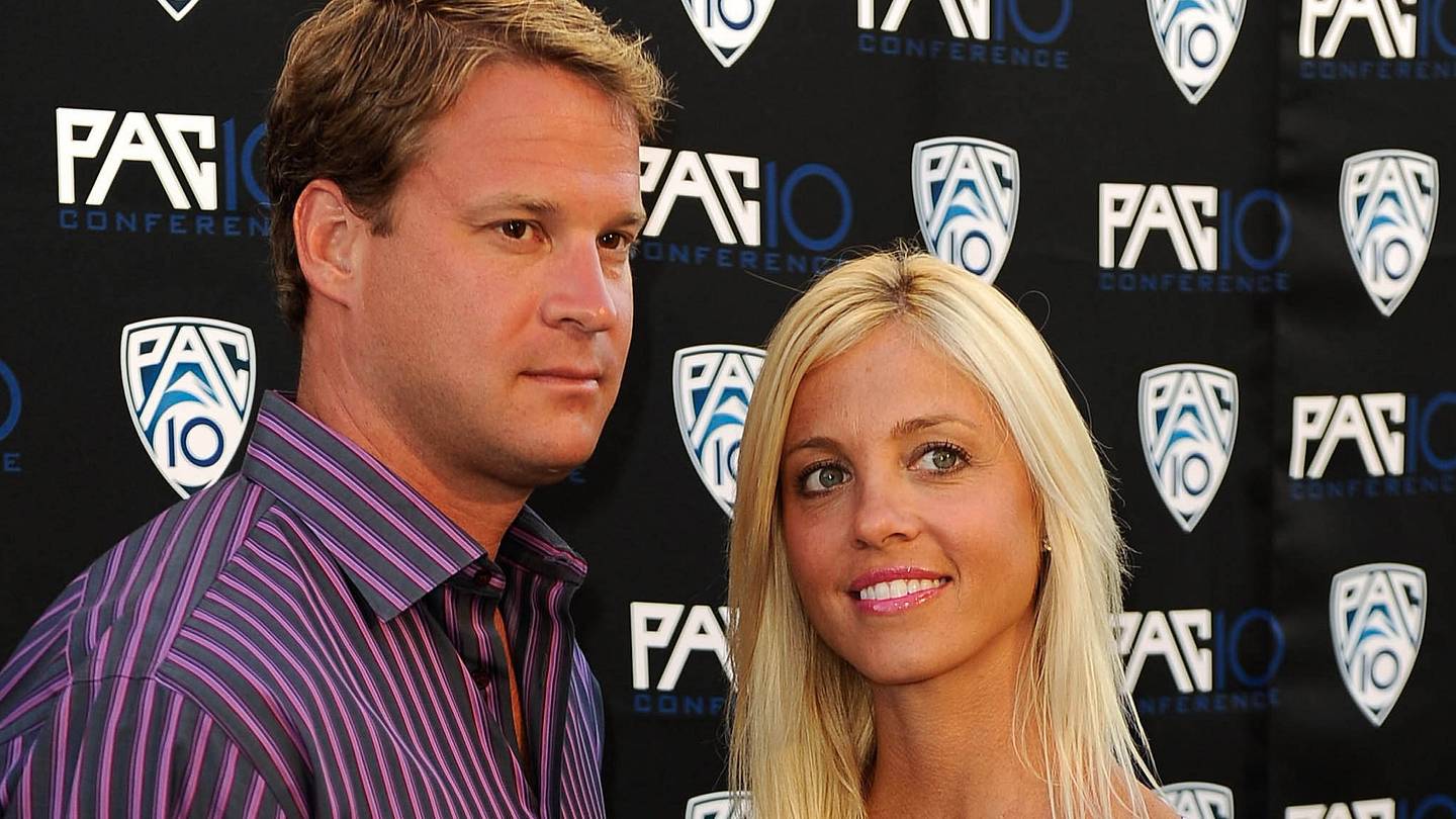 Lane Kiffin's Wife Layla Kiffin Shows Off Toned Physique Before LSU Game