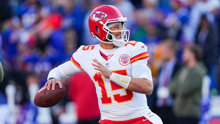 Patrick Mahomes Contract Details: How the Chiefs Set Up Star QB's Record Extension
