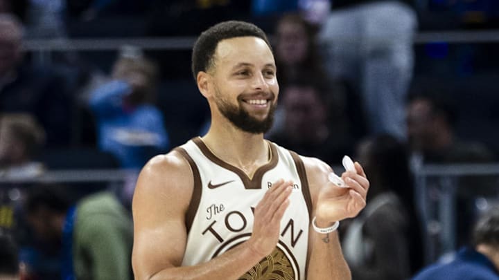 Jan 17, 2026; San Francisco, California, USA; Golden State Warriors guard Stephen Curry (30) reacts during the third quarter against the Charlotte Hornets at Chase Center. Mandatory Credit: John Hefti-Imagn Images Jan 17, 2026; San Francisco, California, USA; Golden State Warriors guard Stephen Curry (30) reacts during the third quarter against the Charlotte Hornets at Chase Center. Mandatory Credit: John Hefti-Imagn Images