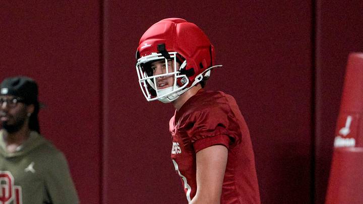Parker Livingstone (3) runs drills during an Oklahoma (OU) football practice in Norman, Okla., on Wednesday, March 25, 2026.