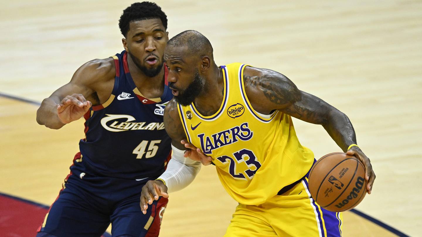 LeBron James' Former Teammate Urges Him to Leave the Lakers