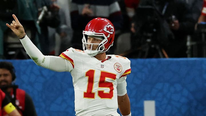 Sep 5, 2025; Sao Paulo, BRAZIL; Kansas City Chiefs quarterback Patrick Mahomes (15) reacts in the second half against the Los Angeles Chargers at Corinthians Arena. Mandatory Credit: Amanda Perobelli/Reuters via Imagn Images Sep 5, 2025; Sao Paulo, BRAZIL; Kansas City Chiefs quarterback Patrick Mahomes (15) reacts in the second half against the Los Angeles Chargers at Corinthians Arena. Mandatory Credit: Amanda Perobelli/Reuters via Imagn Images