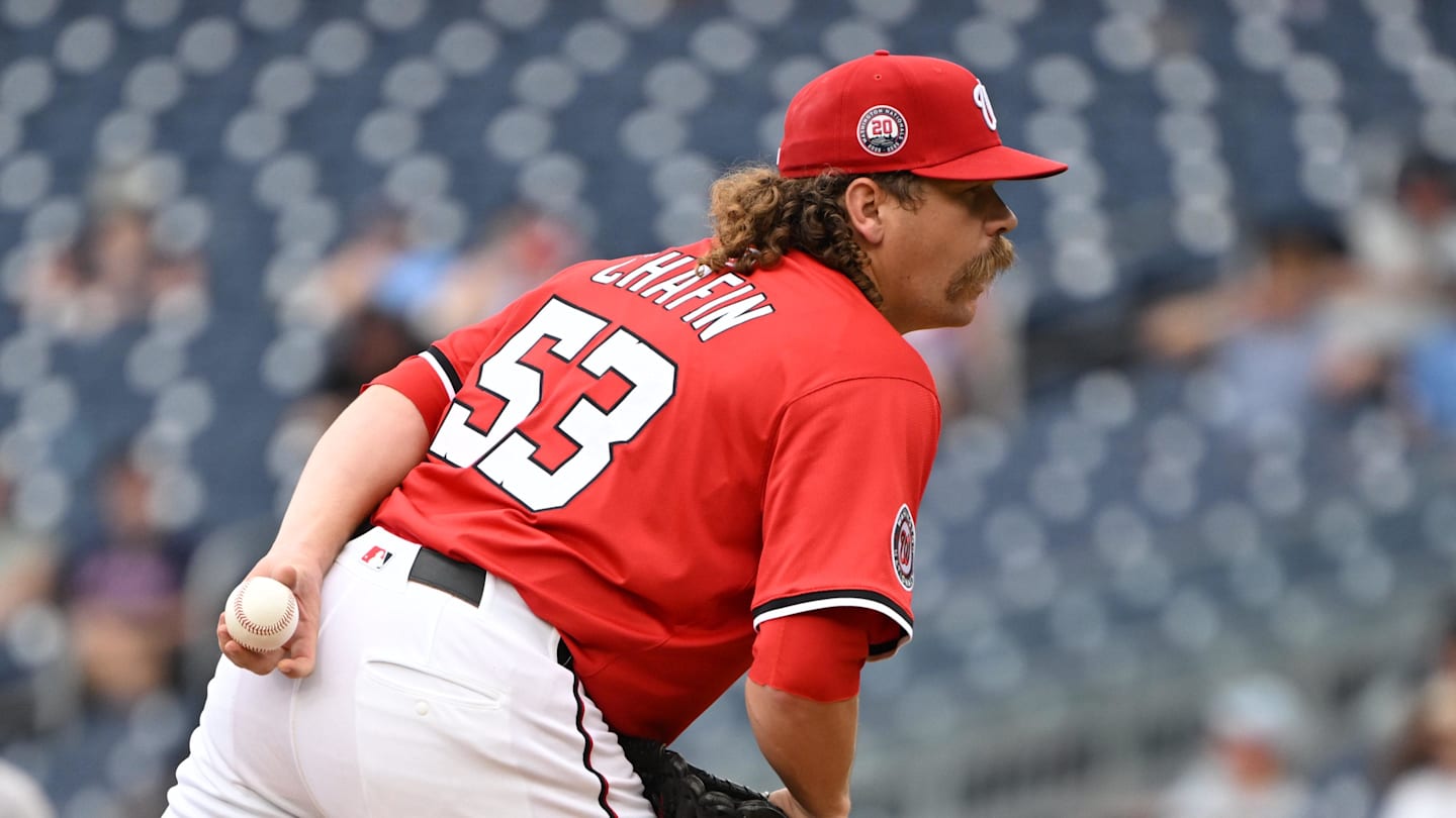 Cincinnati Reds Reliever Opts Out of Contract, Could Be Target for Guardians