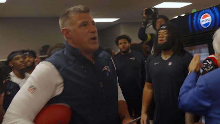 Mike Vrabel was fired up after the Patriots' win over the Bills.