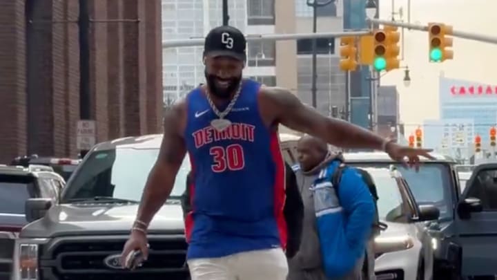 Za'Darius Smith in a Pistons jersey 