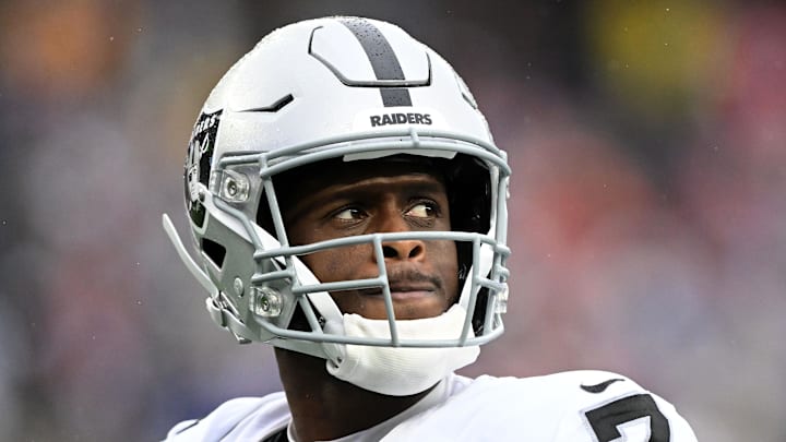 Sep 7, 2025; Foxborough, Massachusetts, USA; Las Vegas Raiders quarterback Geno Smith (7) reacts against the New England Patriots during the second half at Gillette Stadium. Mandatory Credit: Brian Fluharty-Imagn Images Sep 7, 2025; Foxborough, Massachusetts, USA; Las Vegas Raiders quarterback Geno Smith (7) reacts against the New England Patriots during the second half at Gillette Stadium. Mandatory Credit: Brian Fluharty-Imagn Images