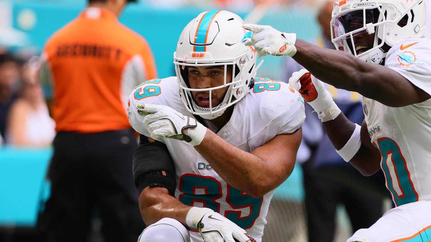 Patriots Suffer Major Blow at TE, Place Newcomer On IR