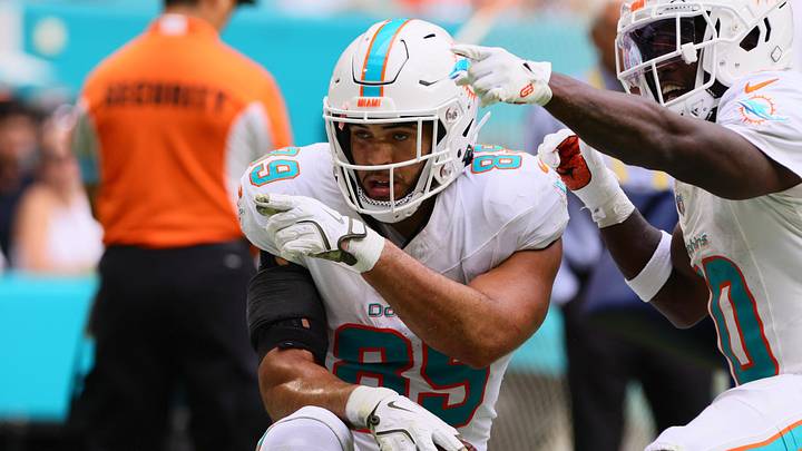 Nov 17, 2024; Miami Gardens, Florida, USA; Miami Dolphins tight end Julian Hill (89) celebrates with wide receiver Tyreek Hill (10) after running for a first down against the Las Vegas Raiders during the fourth quarter at Hard Rock Stadium. Mandatory Credit: Sam Navarro-Imagn Images Nov 17, 2024; Miami Gardens, Florida, USA; Miami Dolphins tight end Julian Hill (89) celebrates with wide receiver Tyreek Hill (10) after running for a first down against the Las Vegas Raiders during the fourth quarter at Hard Rock Stadium. Mandatory Credit: Sam Navarro-Imagn Images