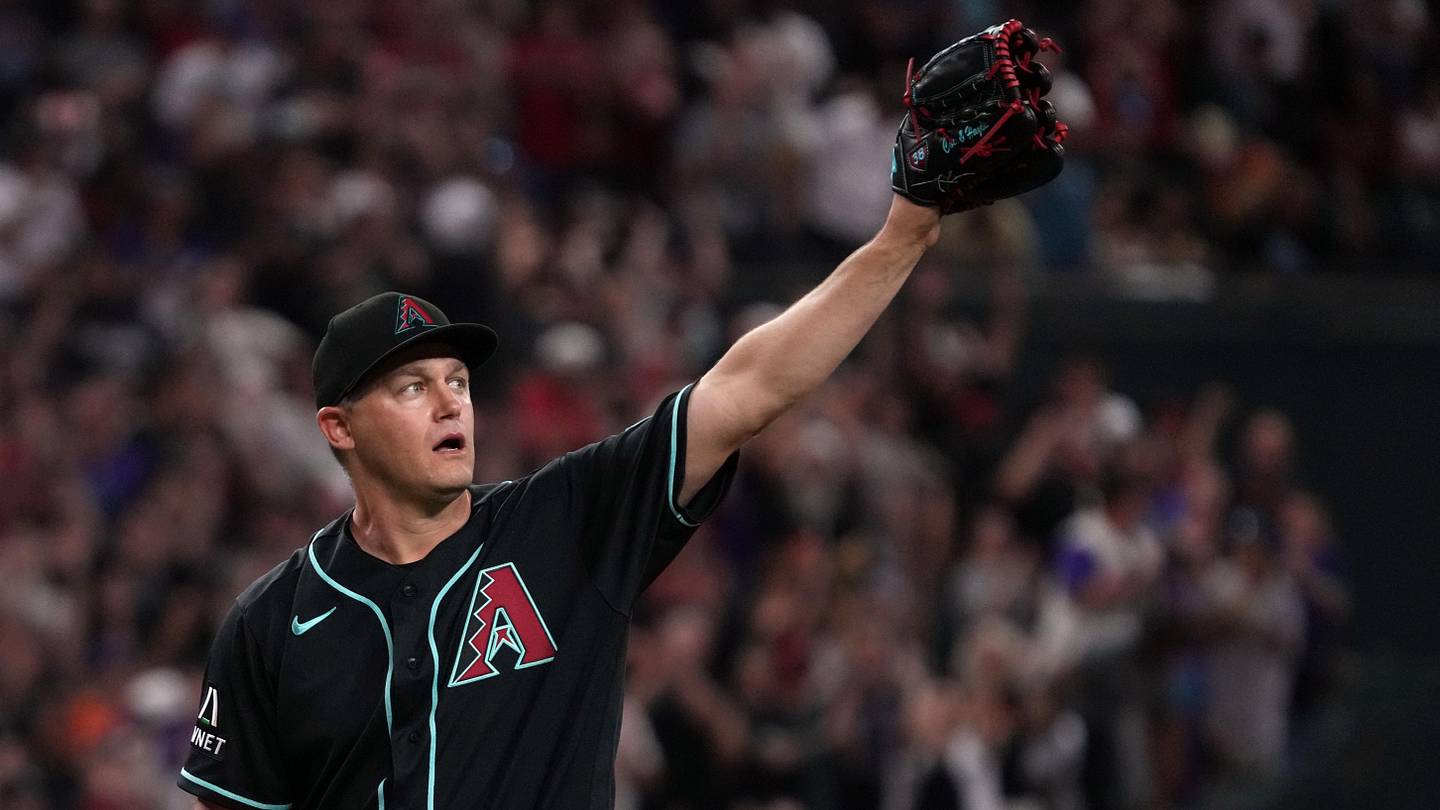 D-backs Closer Paul Sewald Says He Didn't Hit Corey Seager On Purpose