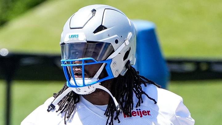 Detroit Lions defensive tackle Alim McNeill (54). Detroit Lions defensive tackle Alim McNeill (54).