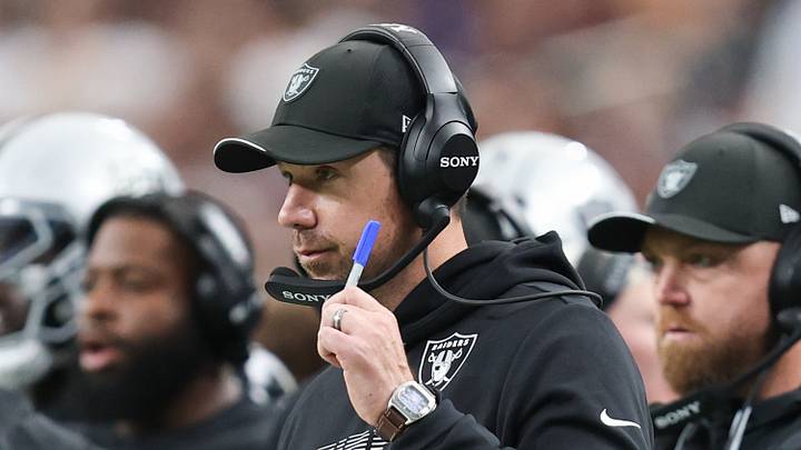 Oct 25, 2026; Paradise, Nevada, USA; Las Vegas Raiders head coach Klint Kubiak looks on from the sideline during the second half against the Los Angeles Rams at Allegiant Stadium. Mandatory Credit: David Brytus-Imagn Images Oct 25, 2026; Paradise, Nevada, USA; Las Vegas Raiders head coach Klint Kubiak looks on from the sideline during the second half against the Los Angeles Rams at Allegiant Stadium. Mandatory Credit: David Brytus-Imagn Images