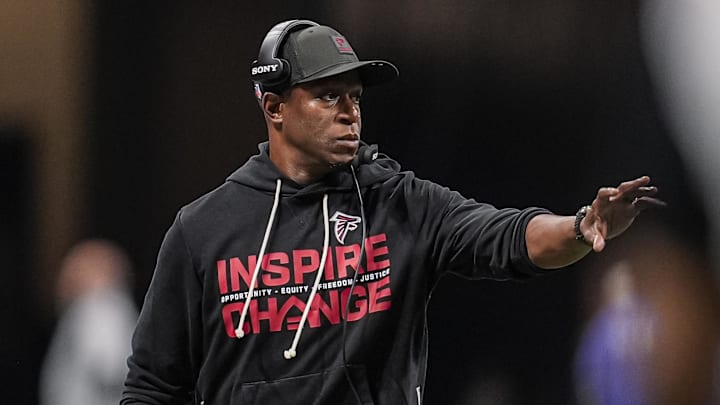 Jan 4, 2026; Atlanta, Georgia, USA; Atlanta Falcons head coach Raheem Morris on the sideline during the game against the New Orleans Saints during the second half at Mercedes-Benz Stadium. Mandatory Credit: Dale Zanine-Imagn Images Jan 4, 2026; Atlanta, Georgia, USA; Atlanta Falcons head coach Raheem Morris on the sideline during the game against the New Orleans Saints during the second half at Mercedes-Benz Stadium. Mandatory Credit: Dale Zanine-Imagn Images