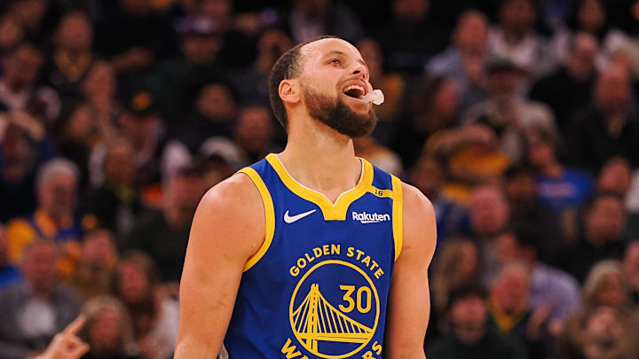 Golden State warriors guard Stephen Curry reacts to a play.