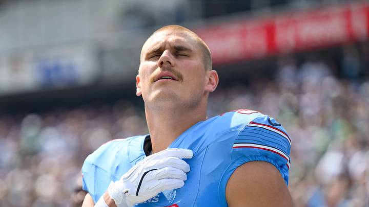 Tennessee Titans linebacker Cody Barton