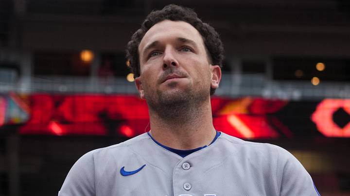 Sep 18, 2026; Cincinnati, Ohio, USA; Chicago Cubs third baseman Alex Bregman (3) waits on deck to bat before the game against the Cincinnati Reds at Great American Ball Park. Mandatory Credit: Aaron Doster-Imagn Images Sep 18, 2026; Cincinnati, Ohio, USA; Chicago Cubs third baseman Alex Bregman (3) waits on deck to bat before the game against the Cincinnati Reds at Great American Ball Park. Mandatory Credit: Aaron Doster-Imagn Images