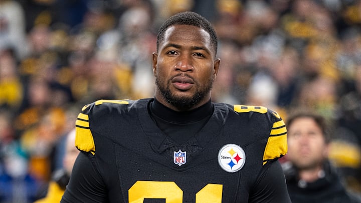 Pittsburgh Steelers tight end Jonnu Smith