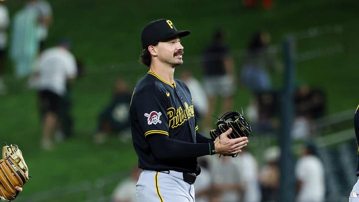 Jun 16, 2026; West Sacramento, California, USA; Pittsburgh Pirates left fielder Bryan Reynolds (10) runs off the field after the game against the Athletics at Sutter Health Park. Mandatory Credit: Sergio Estrada-Imagn Images Jun 16, 2026; West Sacramento, California, USA; Pittsburgh Pirates left fielder Bryan Reynolds (10) runs off the field after the game against the Athletics at Sutter Health Park. Mandatory Credit: Sergio Estrada-Imagn Images