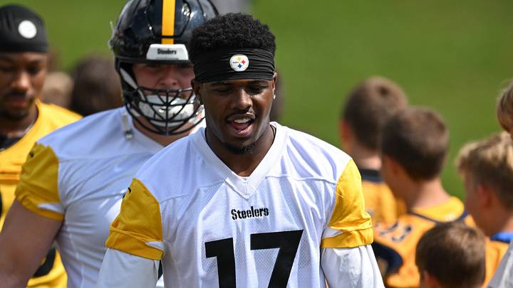 Pittsburgh Steelers wide receiver Germie Bernard (17)