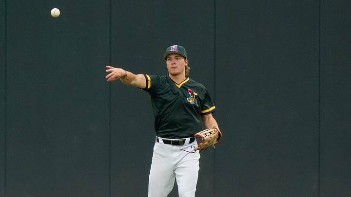 Aug 2, 2025; North Augusta, South Carolina, USA; GreenJacket outfielder Eric Hartman (17) throws the ball during the Augusta GreenJackets and Carolina Mudcats game at SRP Park. The GreenJackets won the fifth game of the series 5-3. Mandatory Credit: Katie Goodale - Augusta Chronicle/USA TODAY NETWORK Aug 2, 2025; North Augusta, South Carolina, USA; GreenJacket outfielder Eric Hartman (17) throws the ball during the Augusta GreenJackets and Carolina Mudcats game at SRP Park. The GreenJackets won the fifth game of the series 5-3. Mandatory Credit: Katie Goodale - Augusta Chronicle/USA TODAY NETWORK