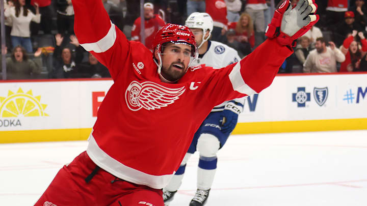 Tampa Bay Lightning v Detroit Red Wings Tampa Bay Lightning v Detroit Red Wings