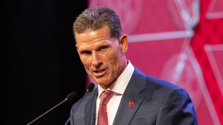 Oklahoma coach Brent Venables speaking at Omni Dallas Hotel.