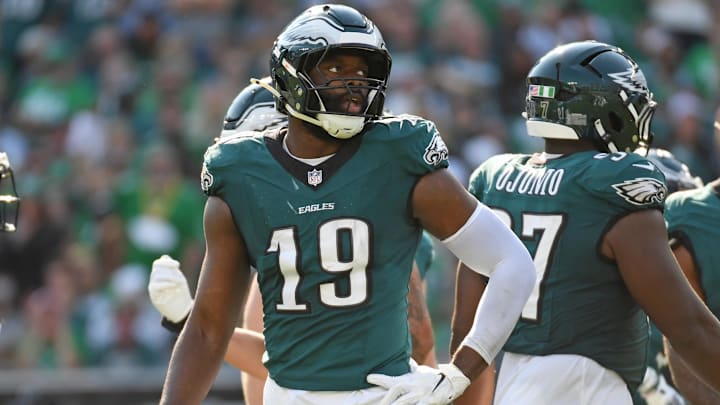 Oct 13, 2024; Philadelphia, Pennsylvania, USA; Philadelphia Eagles linebacker Josh Sweat (19) against the Cleveland Browns at Lincoln Financial Field. Mandatory Credit: Eric Hartline-Imagn Images Oct 13, 2024; Philadelphia, Pennsylvania, USA; Philadelphia Eagles linebacker Josh Sweat (19) against the Cleveland Browns at Lincoln Financial Field. Mandatory Credit: Eric Hartline-Imagn Images