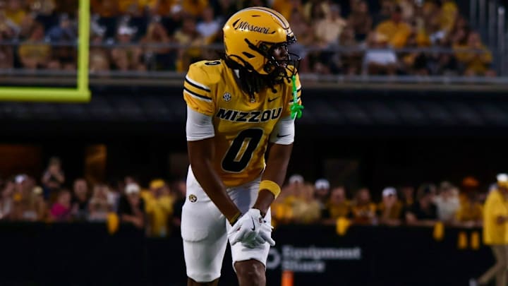 Sept 27, 2025; Columbia, Missouri, USA; Missouri Tigers wide receiver Joshua Manning Ines up for a play against UMass. Sept 27, 2025; Columbia, Missouri, USA; Missouri Tigers wide receiver Joshua Manning Ines up for a play against UMass.