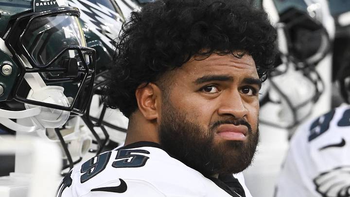 Defensive tackle Marlon Tuipulotu