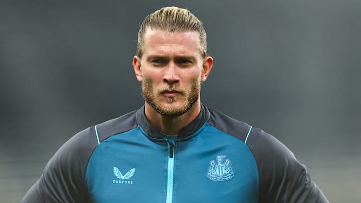 Loris Karis est titulaire avec Newcastle face à Manchester United